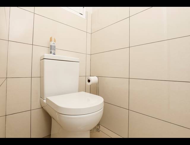 2 BEDROOM TOWNHOUSE FOR SALE IN ESSENWOOD